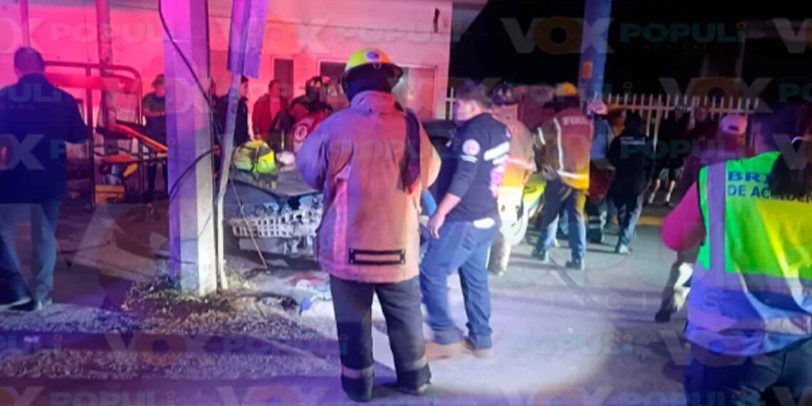 Conductor prensado tras choque en Altamira