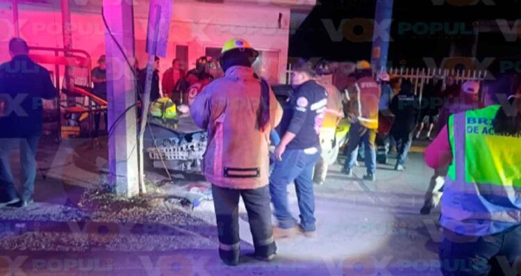 Conductor prensado tras choque en Altamira