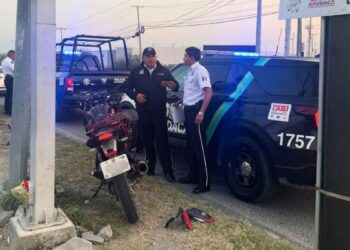 Conductor se da a la fuga tras arrollar a motociclista en Apodaca, Nuevo León