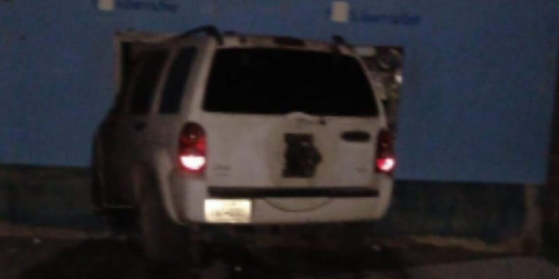 Conductora choca contra un molino de agua inteligente en Matamoros, Tamaulipas