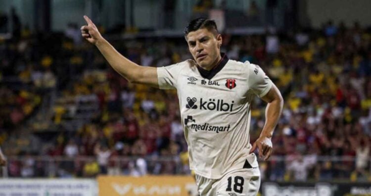Costa Rica, el refugio de delanteros mexicanos sin lugar en la Liga MX