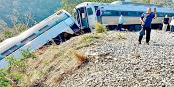 Descarrilamiento del Tren Interoceánico fue por exceso de velocidad: FGR