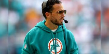 Dolphins despiden a Mike McDaniel