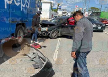 Ebrio choca contra camión de Pepsi en Tampico, Tamaulipas