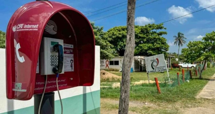 En pleno 2026, las cabinas telefónicas vuelven a México para comunidades sin conectividad