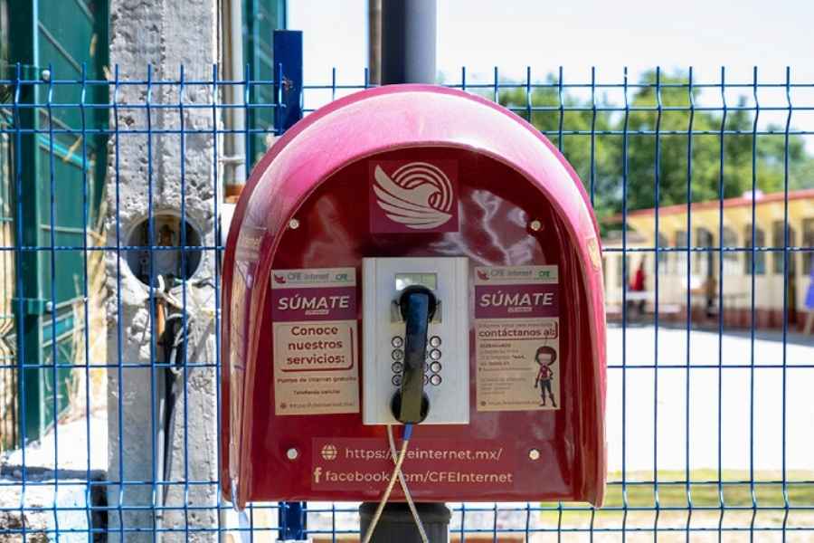 En pleno 2026, las cabinas telefónicas vuelven a México para comunidades sin conectividad