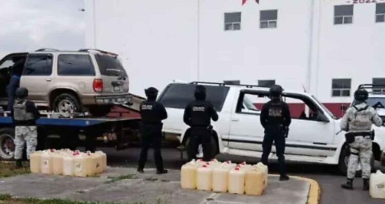 Enfrentamiento en Acaxochitlán, Hidalgo, termina con detenidos y 800 litros de hidrocarburo asegurados