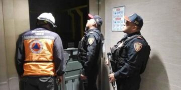 Falla elevador en la Benito Juárez