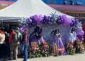 Fieles se reúnen en el Mercado Argüelles por festejo de la Santa Muerte en Ciudad Victoria, Tamaulipas