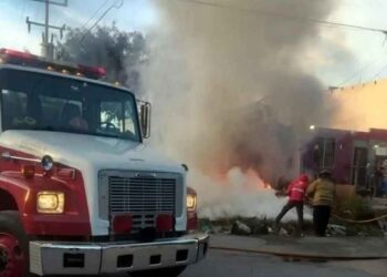 Fuego en casa en Salinas Victoria