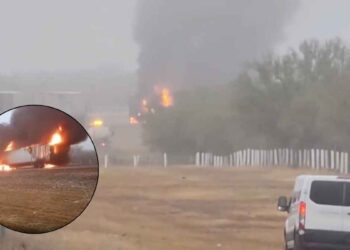 Fuerte accidente entre tráileres desata incendio en Carretera a Nuevo Laredo en Sabinas Hidalgo, NL