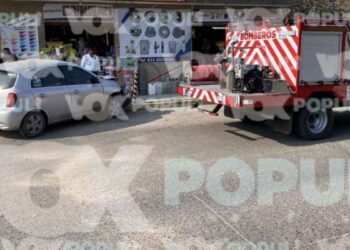 Fuerte choque deja a mujer lesionada en Ciudad Madero, Tamaulipas.