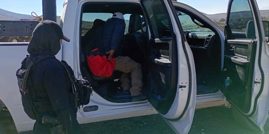 Guardia Estatal rescata a pareja