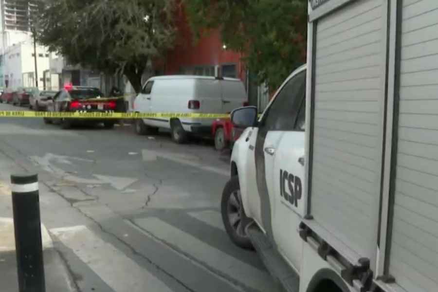 Hallan sin vida a hombre en la Alameda Mariano Escobedo en Monterrey, NL