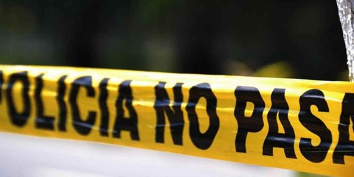 Hombre estacionamiento Nuevo Laredo