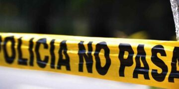 Hombre estacionamiento Nuevo Laredo