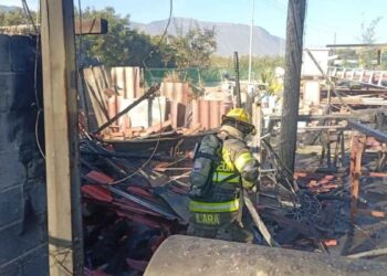 Incendio en taller deja un trabajador lesionado en el municipio de García, Nuevo León