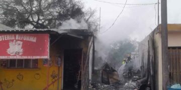 Incendio frutería Apodaca