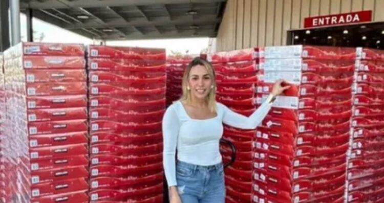 Influencer Ximena Figueroa compra mil roscas en Costco y genera polémica