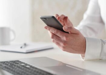 Inicia registro obligatorio de celulares y alertan por riesgos a la privacidad