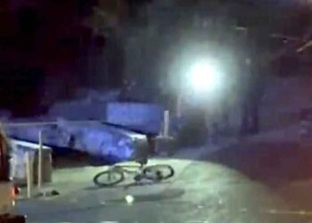 Joven ciclista fallece al impactarse contra un muro en Guadalupe, NL