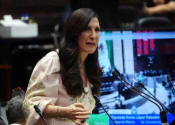Kenia López Rabadán pide consenso para la reforma electoral y defender el voto