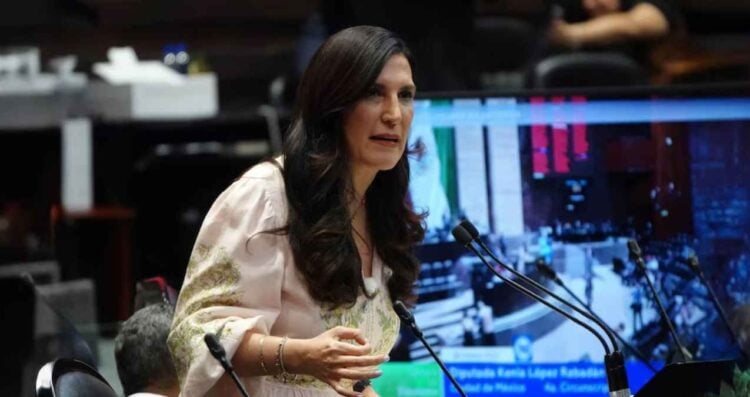 Kenia López Rabadán pide consenso para la reforma electoral y defender el voto