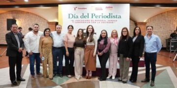 La alcaldesa Carmen Lilia Canturosas reconoce la labor periodística en Nuevo Laredo, Tamaulipas