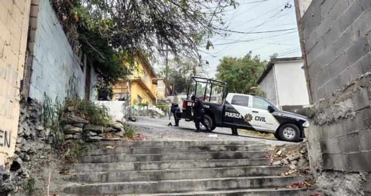 hombre soga en cuello Monterrey