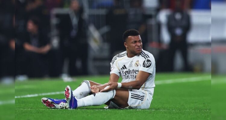 Mbappé polémica pasillo
