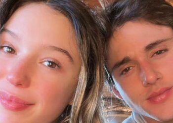 Mía Rubín recibe tierno regalo de su novio Tarik Othón