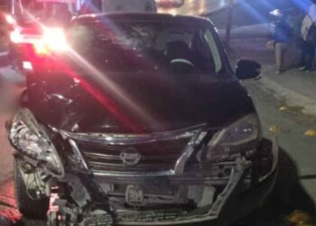 Motociclista pierde la vida tras ser embestido por vehículo en bulevar Alcalá en Ciénega de Flores, NL