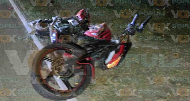 Motociclista resulta lesionado tras choque con auto en la colonia Primavera de Tampico, Tamaulipas