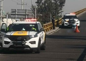 Muere hombre tras ser arrollado en puente vehicular de la CDMX