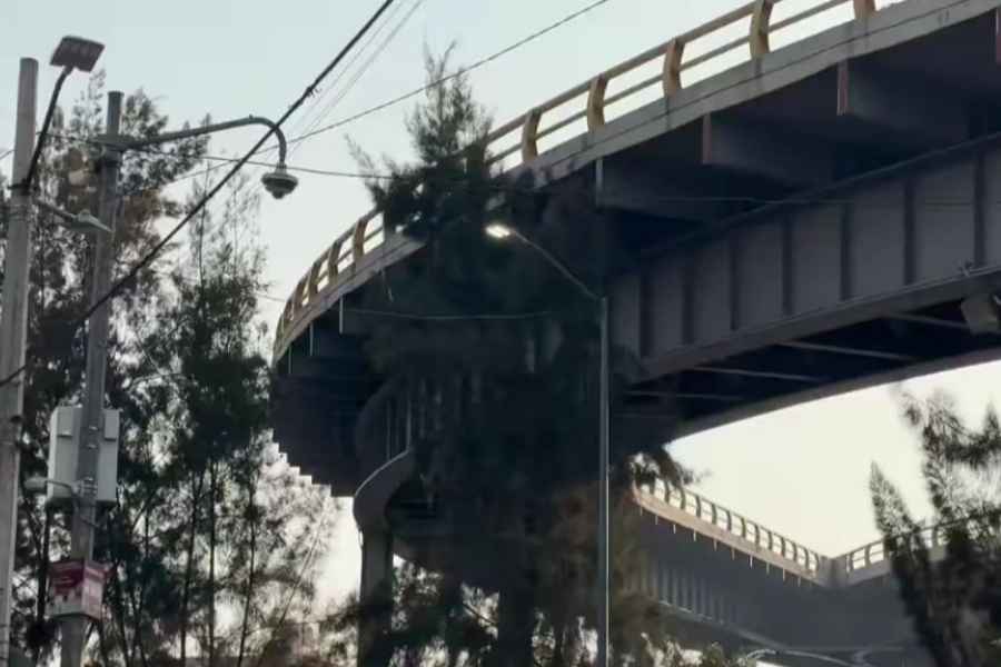 Muere hombre tras ser atropellado en puente vehicular de la CDMX