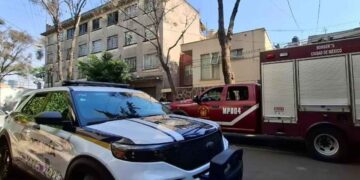 Mujer fallece tras caer dentro de un edificio en Alcaldía Miguel Hidalgo, CDMX