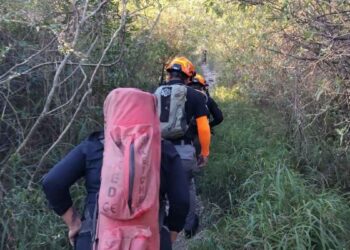 Mujer resulta herida tras caída de 20 metros del Cerro de las Mitras en Monterrey, Nuevo León