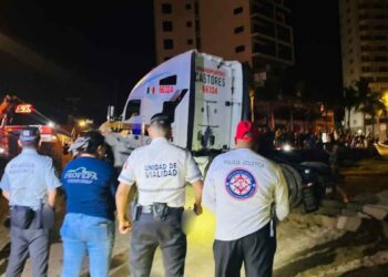 Playa tráiler Mazatlán