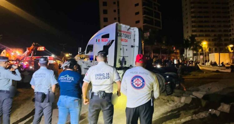 Playa tráiler Mazatlán