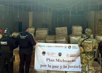 Operativo en Huetamo, Michoacán, termina con ocho detenidos y aseguramiento de droga