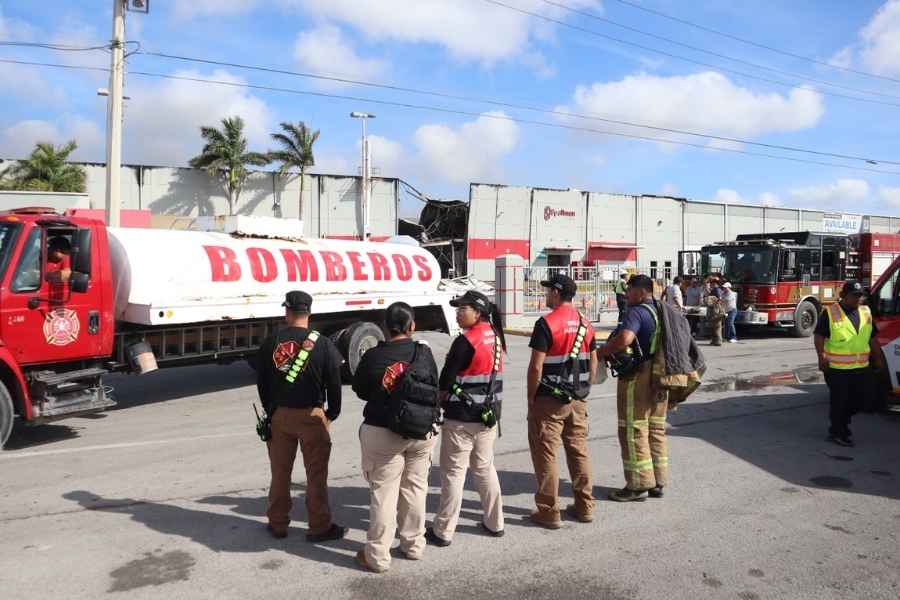 Revelan detalles sobre la muerte de tres bomberos en el incendio de una maquiladora en Matamoros, Tamaulipas