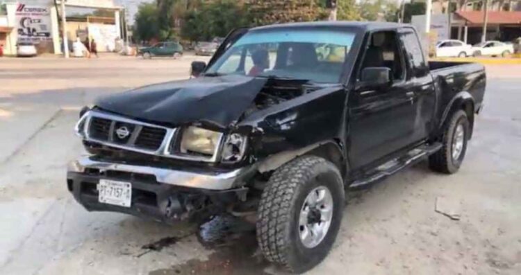 aparatoso percance El Mante Nissan