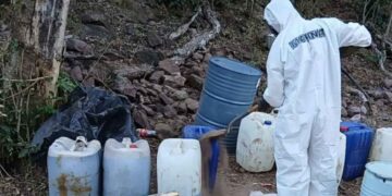 Secretaría de Marina desmantela laboratorio y bodega de metanfetaminas en Sinaloa