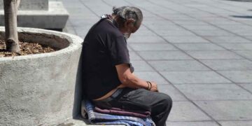 Senado abandono adulto mayor