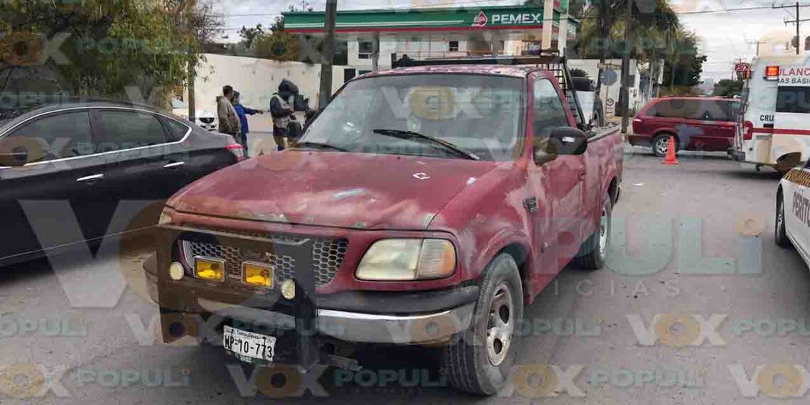 Sexagenario omite alto y provoca grave accidente en Ciudad Victoria, Tamaulipas