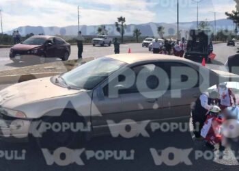 Toma retorno sin precaución, cierra el paso a estudiante, lo derriba y lesiona en Ciudad Victoria, Tamaulipas