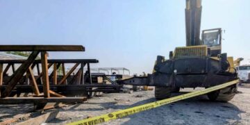 Trabajador sufre lesiones al caerle viga durante trabajos de soldadura en Guadalupe, Nuevo León