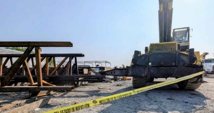 Trabajador sufre lesiones al caerle viga durante trabajos de soldadura en Guadalupe, Nuevo León