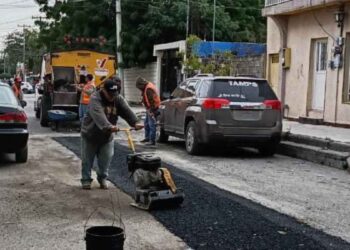 Trabajos de bacheo en Victoria