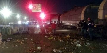 Tráiler embestido Escobedo